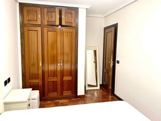 Piso en alquiler en Milán - Pumarín - Teatinos en Oviedo