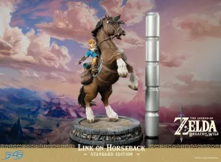 Figura Link on Horseback First 4 Figures Standard