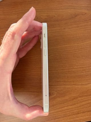iPhone 12 Blanco NO HAGO CAMBIOS