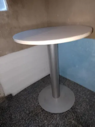 Mesa redonda cocina/salita metal y madera