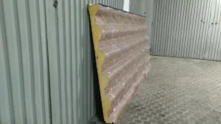 Panel sándwich teja roja