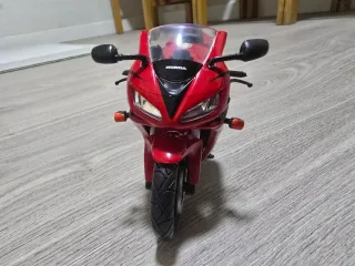 Miniatura Moto Honda CBR 1000RR 1:12 - NewRay