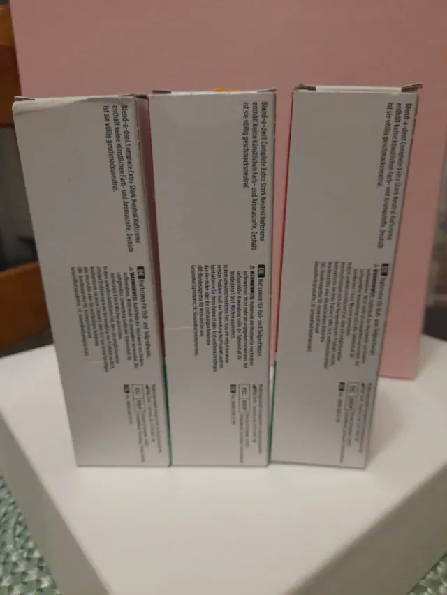 Crema adhesiva para protesis x 3 unides