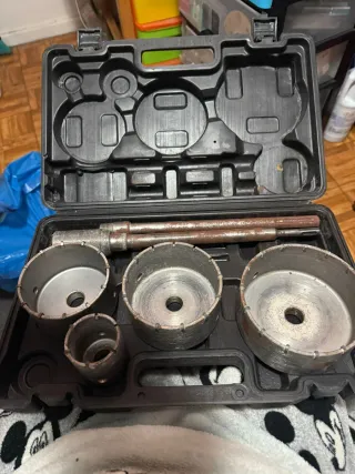 Maletín negro para herramientas