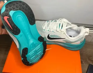 Nike Air Zoom Vomero 18 Talla 38 A Estrenar