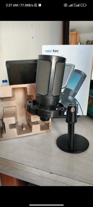 Micrófono Nor-tec Streaming LED