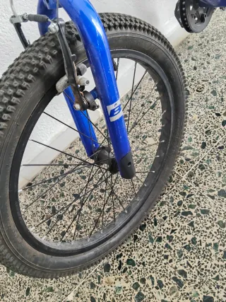 Bicicleta infantil B-PRO azul