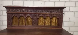 Mueble de madera tallada solo venta en mano Burgos