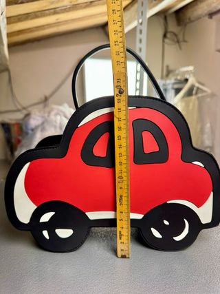 Borsa Braccialini iconica a forma di auto