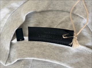 Camiseta Fear of God Essentials Gris Talla M