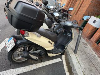 Peugeot Tweet 125cc Scooter Automática
