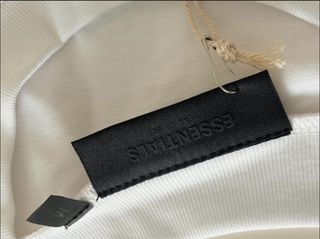 Camiseta Fear of God Essentials Blanca