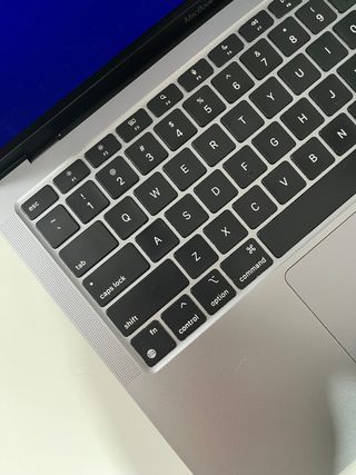 MacBook Air M1 2020 16GB RAM 512GB SSD