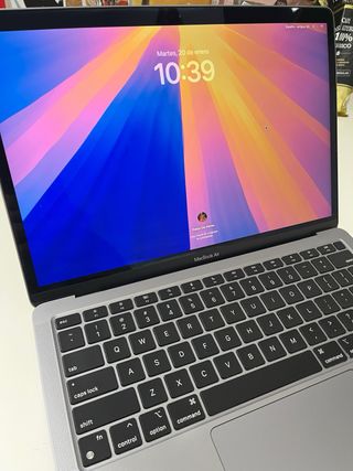 MacBook Air M1 2020 16GB RAM 512GB SSD
