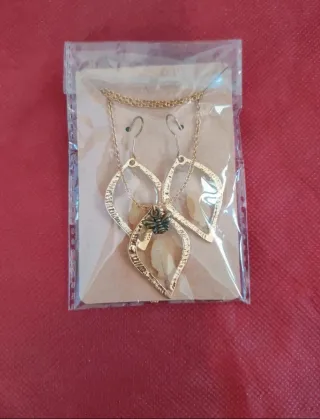 Set Collana e Orecchini Fatti a Mano Foglie