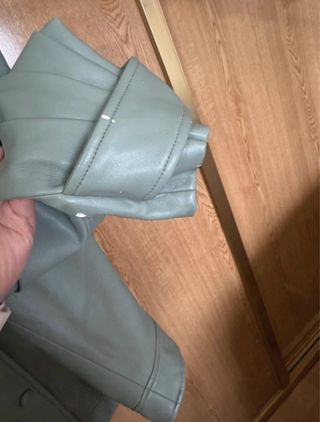 Chaqueta Mango efecto piel abullonada Talla M