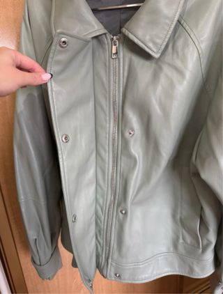 Chaqueta Mango efecto piel abullonada Talla M