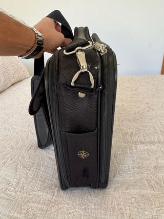 Maletín de piloto negro usado