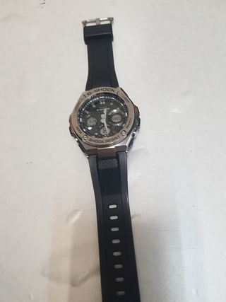 Reloj Casio G-Shock GST-W110