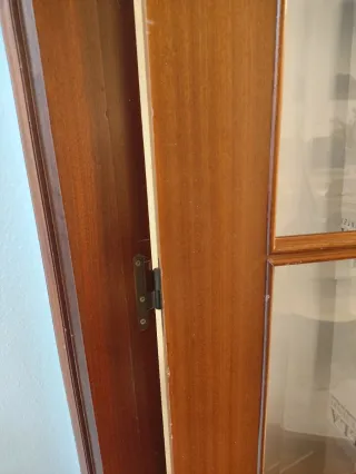 Puerta abatible sapelly acristalada