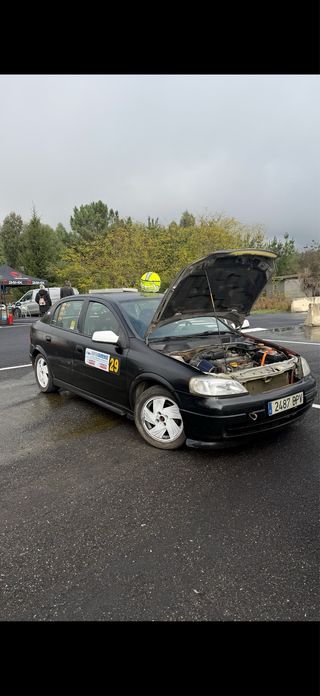 Opel Astra G 1.6 16v 100cv gasolina 2001.