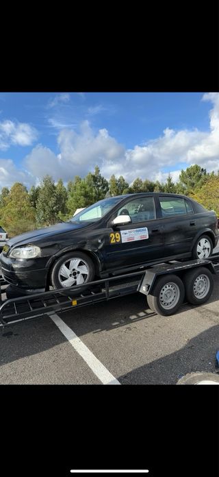Opel Astra G 1.6 16v 100cv gasolina 2001.