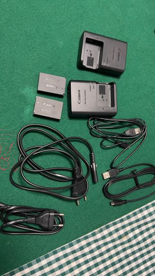 Macchina fotografica digitale Canon EOS 100D