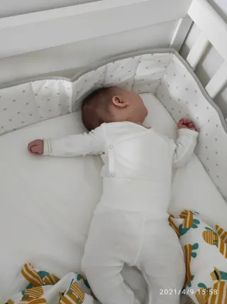 Cuna Sundvick blanca de Ikea