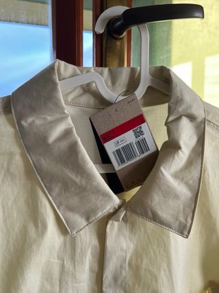 Cortavientos Camisa Nike Manga Larga Beige