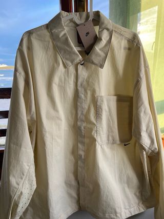 Cortavientos Camisa Nike Manga Larga Beige