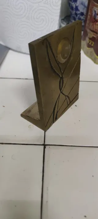 Escultura antigua de bronce