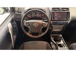 Toyota Land Cruiser 2.8 D-4D GX 150 kW (204 CV)