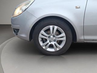 Opel Corsa 1.2 C`Mon 63 kW (85 CV)