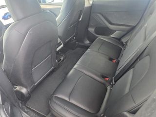 Tesla Model Y Tracción Trasera RWD 220 kW (299 CV)