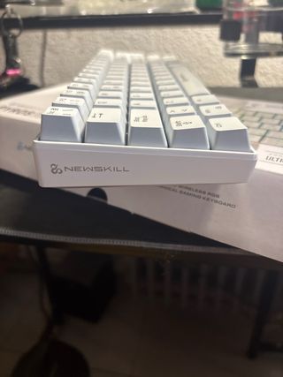 Teclado Mecánico Newskill Pyros Ivory Blanco