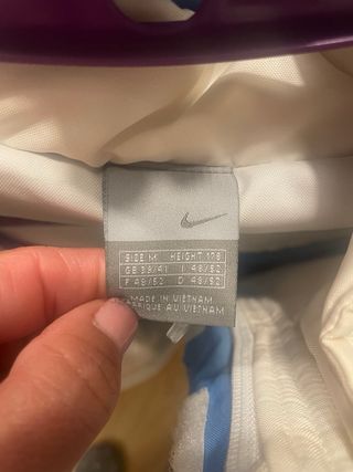 Chaqueta Nike Air acolchada beige y azul