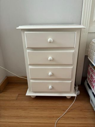 Dormitorio completo.