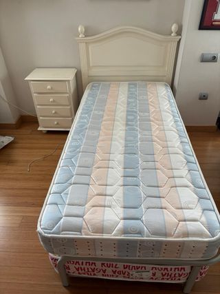 Dormitorio completo.