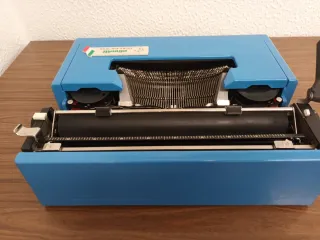 Máquina de escrever Olivetti Lettera Itália 90