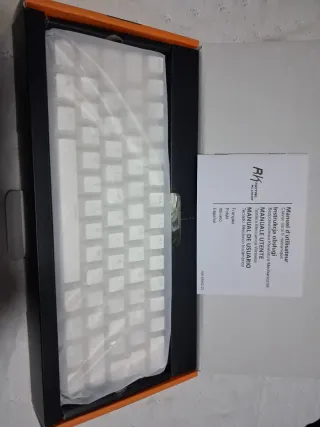Teclado Royal Kludge RK61