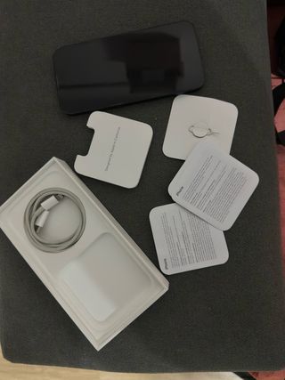 iPhone 14 Negro/Azul Marino