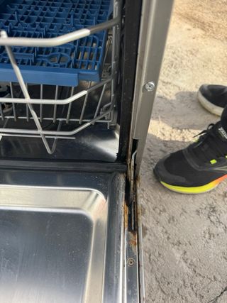 Lavavajillas Indesit plateado