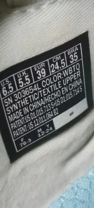 Zapatillas Skechers Blancas y Amarillas