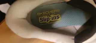 Zapatillas Skechers Blancas y Amarillas