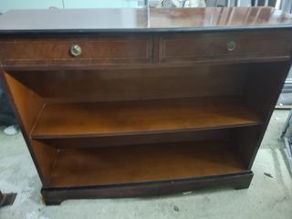 Recibidor de madera con cajones