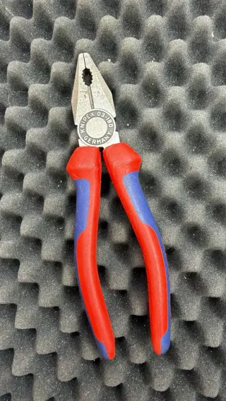 Alicates KNIPEX 03-180 Alemania