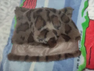 Gorro con estampado leopardo