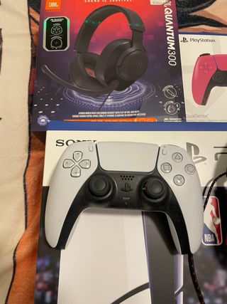 Consola PS5 con Lector + Accesorios + 2 mandos