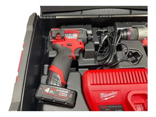 caja herramientas milwaukee taladro + impacto