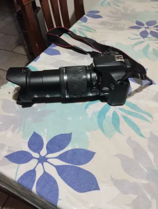 Canon EOS 1200D + accessori